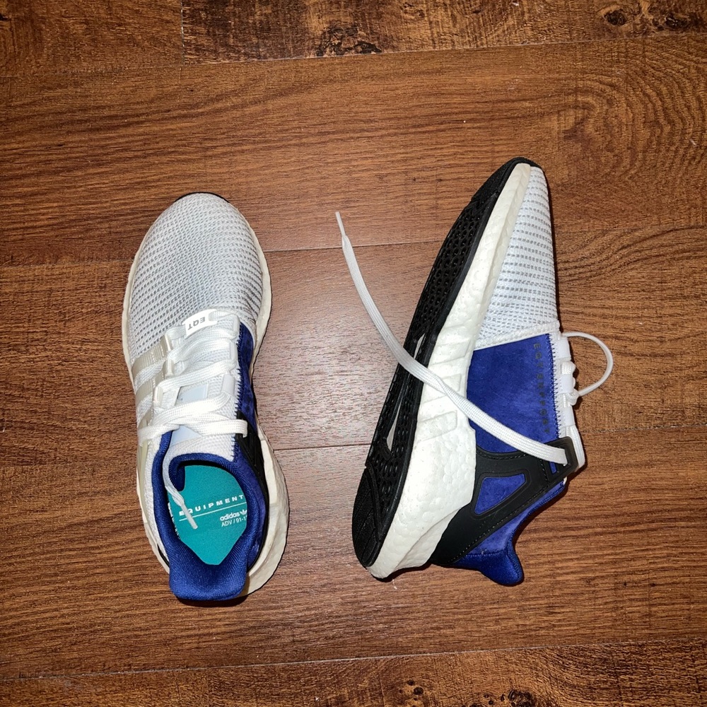 Adidas women’s equipment sneakers.